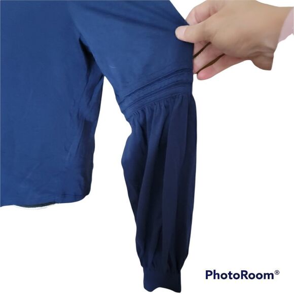 COPY - Lauren Ralph Lauren Black Label Long Sleeved Top with Peasant Sleeves. S… - Picture 5 of 12